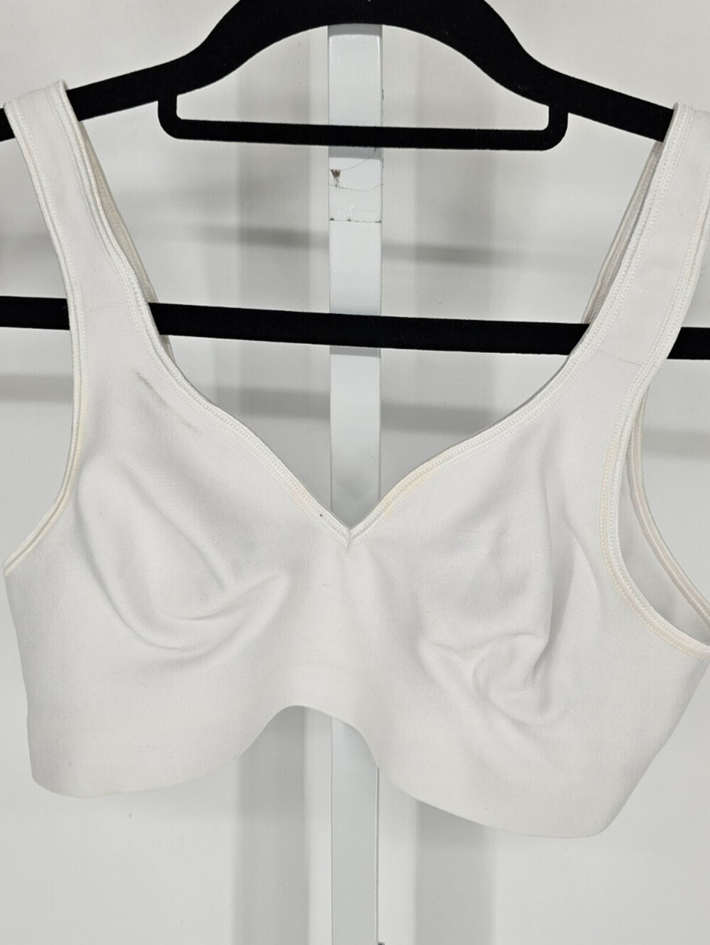 Hanes Womens Sz S Wire Free T Shirt Bra Lightly Lined Solid White